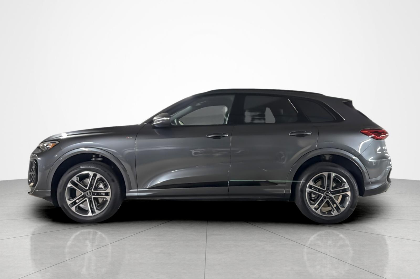 New 2026 Daytona Gray Pearl Effect Audi Premium 2.0 TFSI quattro image 3