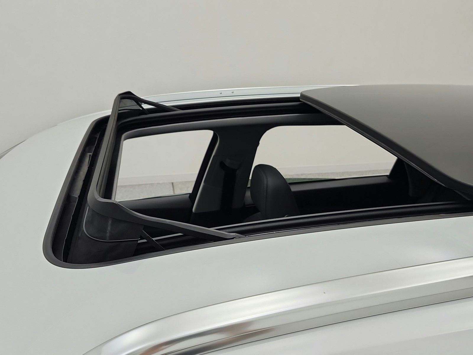 Used 2025 Glacier White Metallic Audi Premium image 14