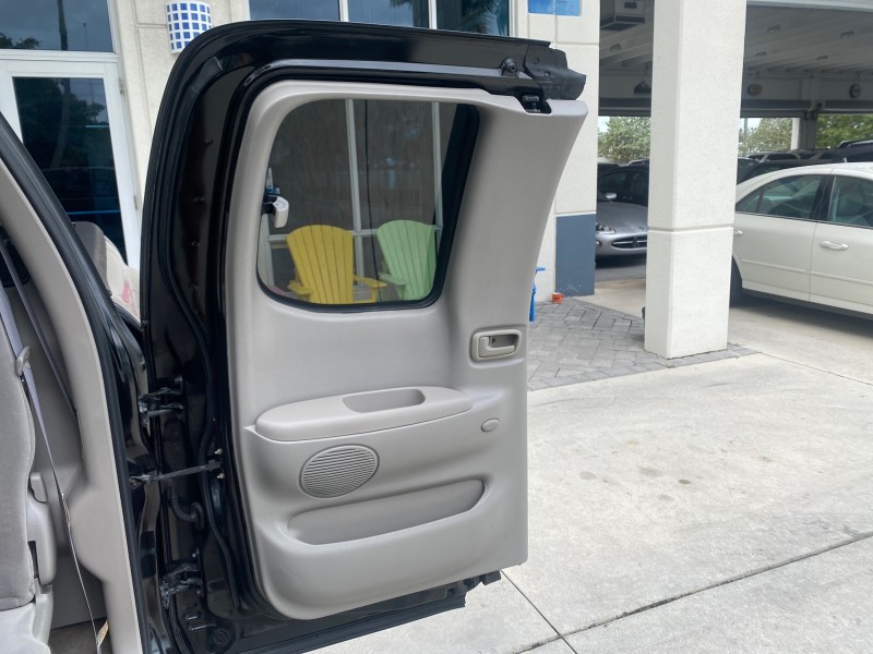 2004 Toyota Tundra SR5 1 OWNER 4WD XTRA CAB STEP SIDE in , 