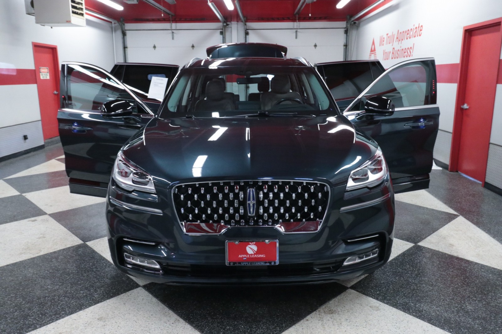 Used Car 2023 Lincoln Aviator  Grand Touring For Sale Under $50,000 In Austin, Texas