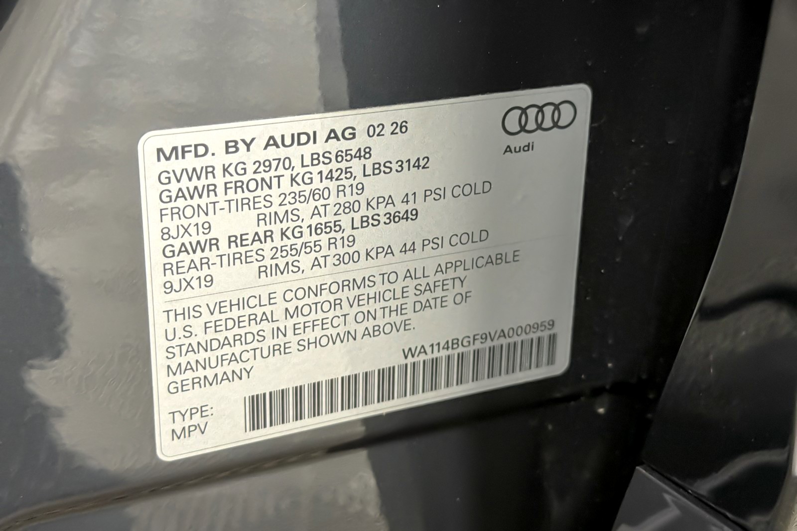 New 2027 Manhattan Gray Metallic Audi Premium quattro image 26