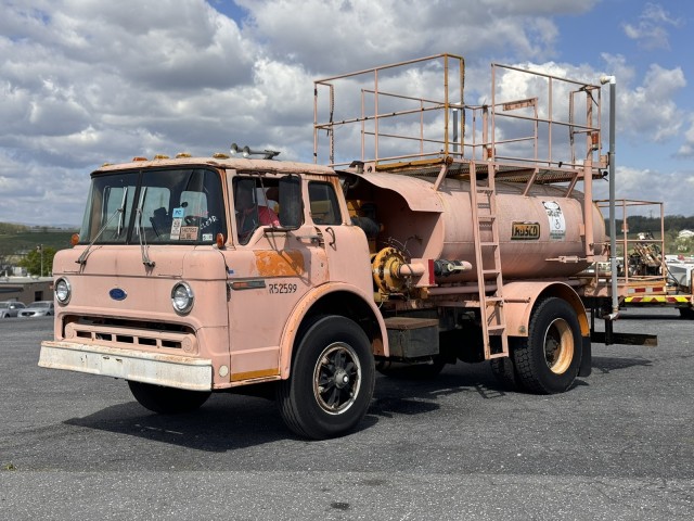 1987 Ford C8000  in , 