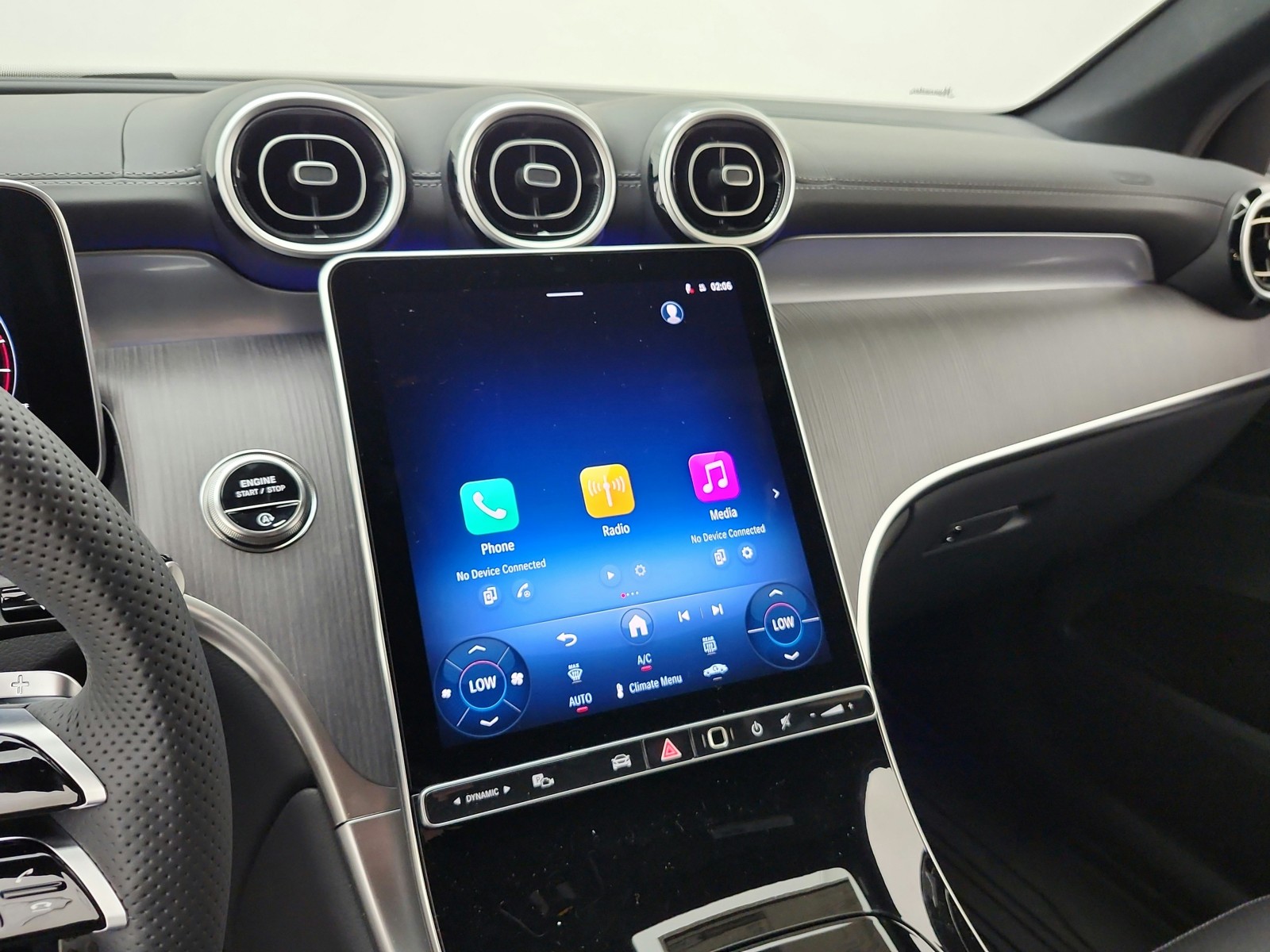 New 2026 MANUFAKTUR Alpine Grey Mercedes-Benz GLC 300 image 10