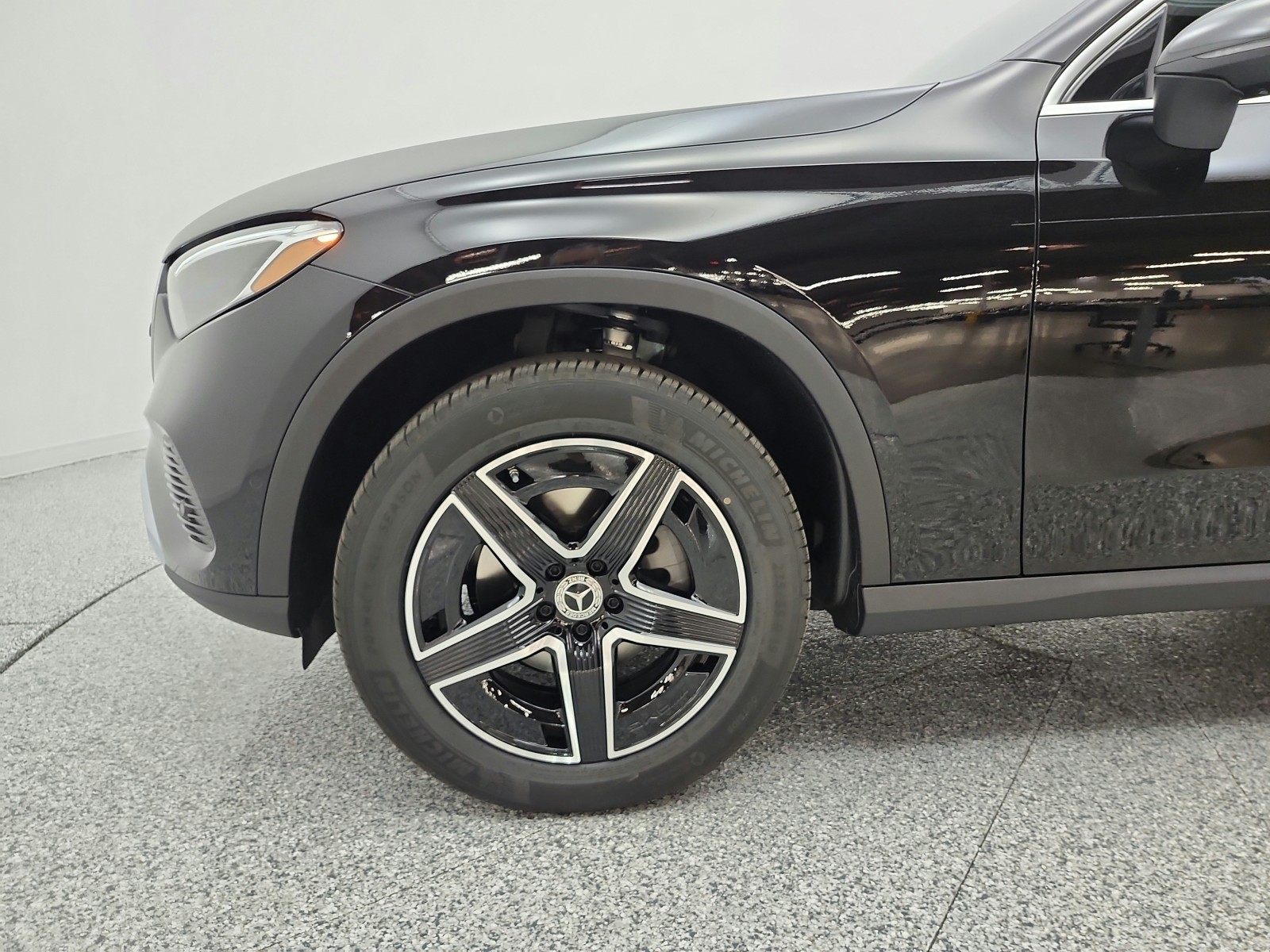 New 2027 Black Mercedes-Benz GLC 300 SUV image 15
