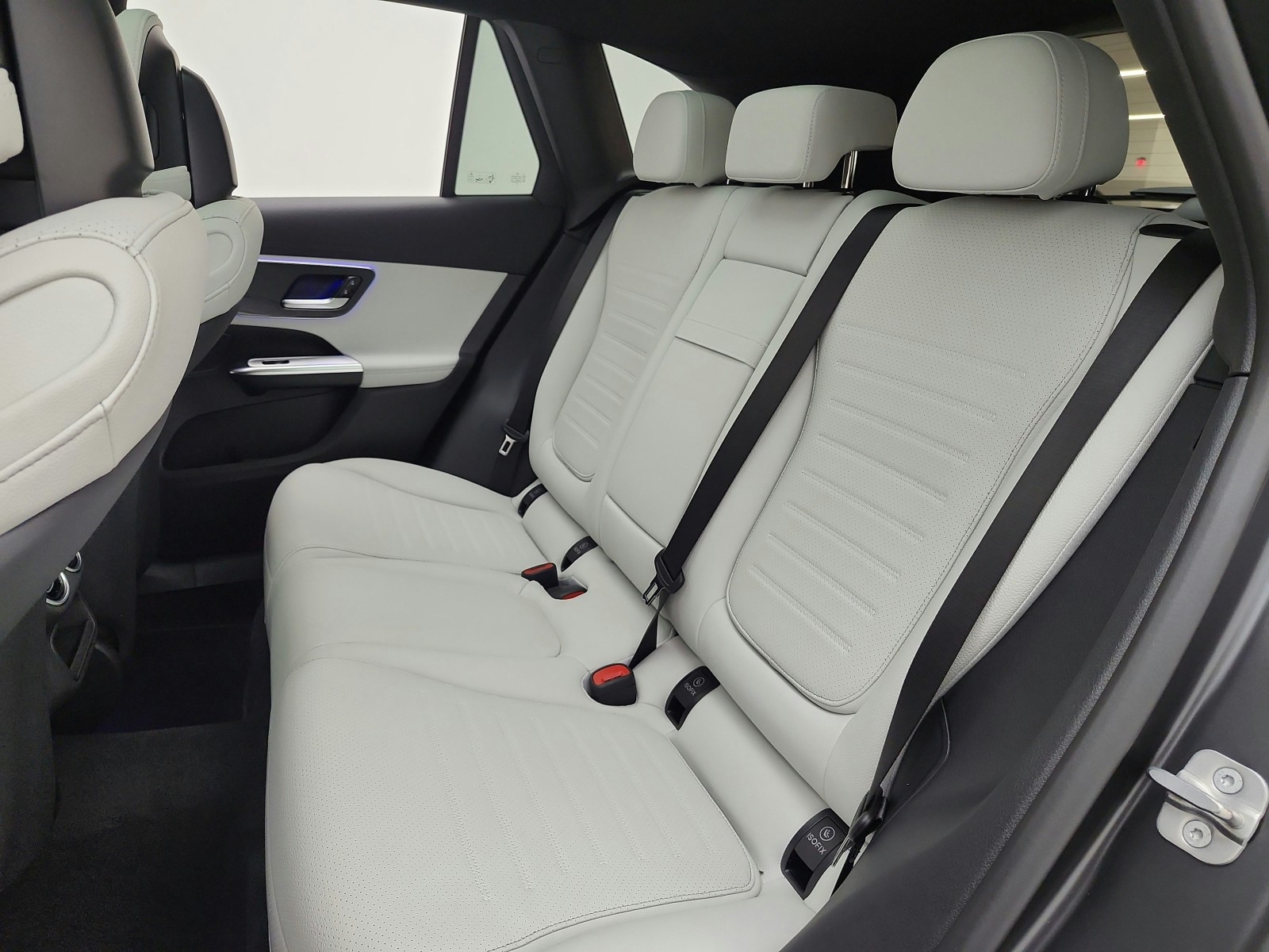 New 2027 MANUFAKTUR Graphite Grey Magno Mercedes-Benz GLC 300 SUV image 11
