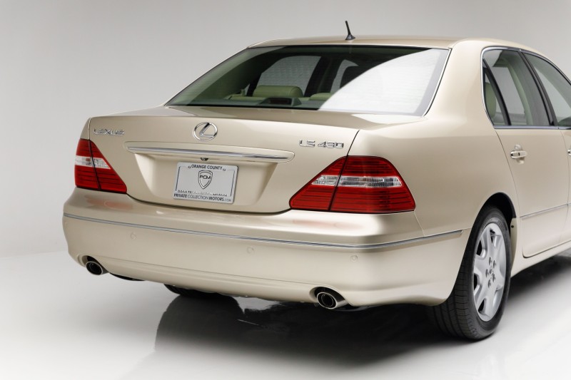 2004 Lexus LS 430  in , 