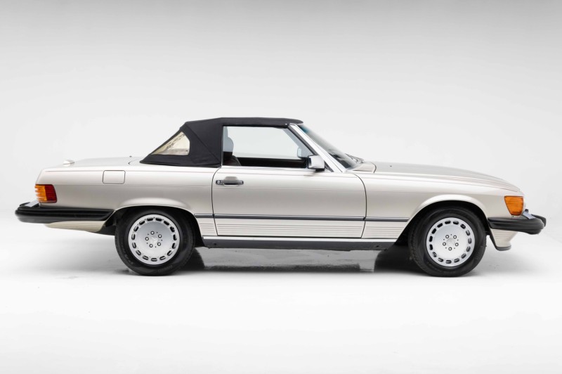 1989 Mercedes-Benz 560-Series 560 SL in ,