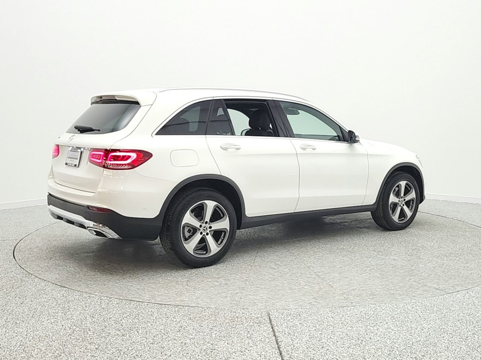 Certified Used 2022 Polar White Mercedes-Benz GLC 300 SUV image 5