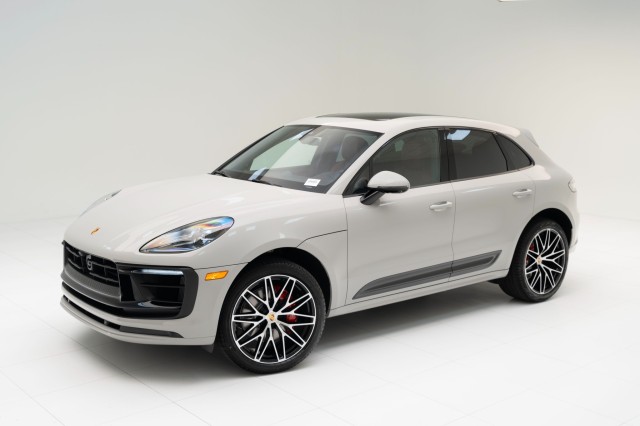 2025  Macan S in , 