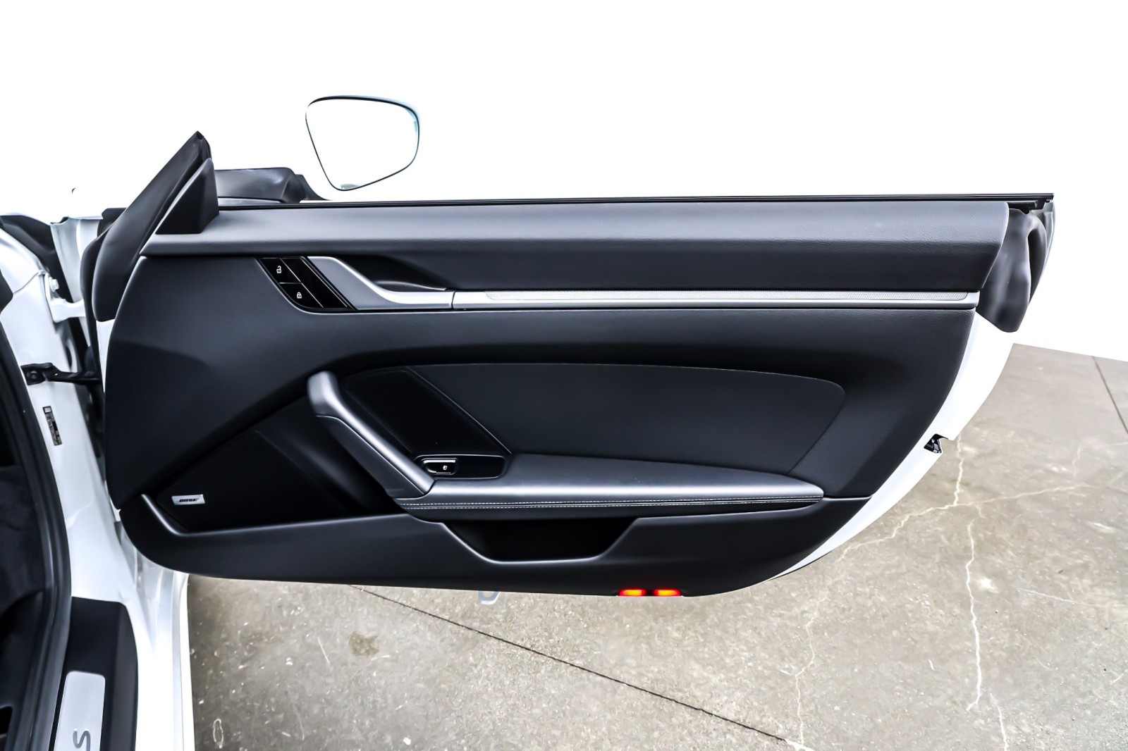 Used 2020 White Porsche Carrera S Coupe image 22