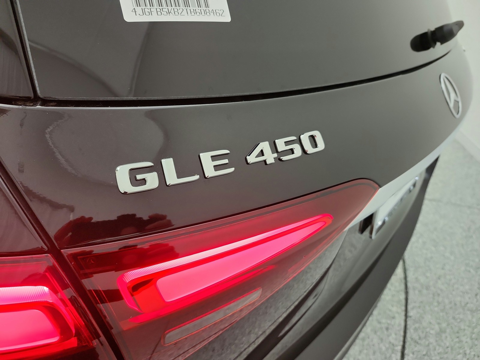 New 2026 Obsidian Black Metallic Mercedes-Benz GLE 450 4MATIC® SUV image 25