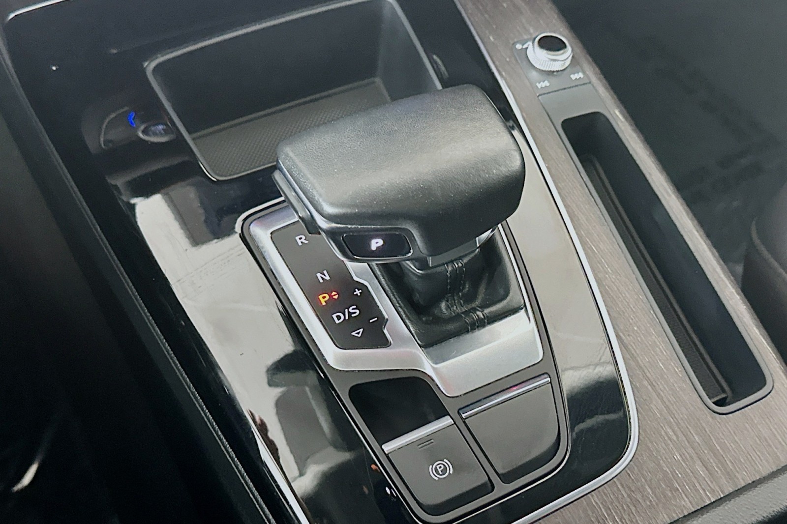 Used 2023 Glacier White Metallic Audi S line Premium image 7