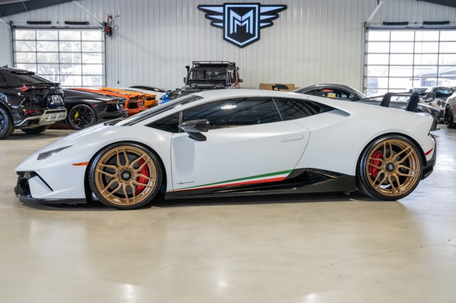 Used Car 2018 Lamborghini Huracan  Performante For Sale Under $320,000 In Boerne, Texas