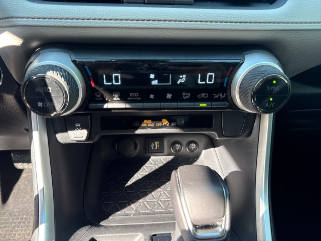 ToyotaRAV426