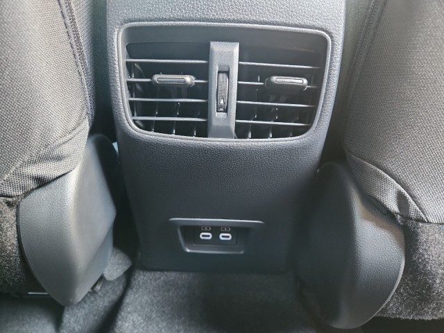 ToyotaCorolla Cross37