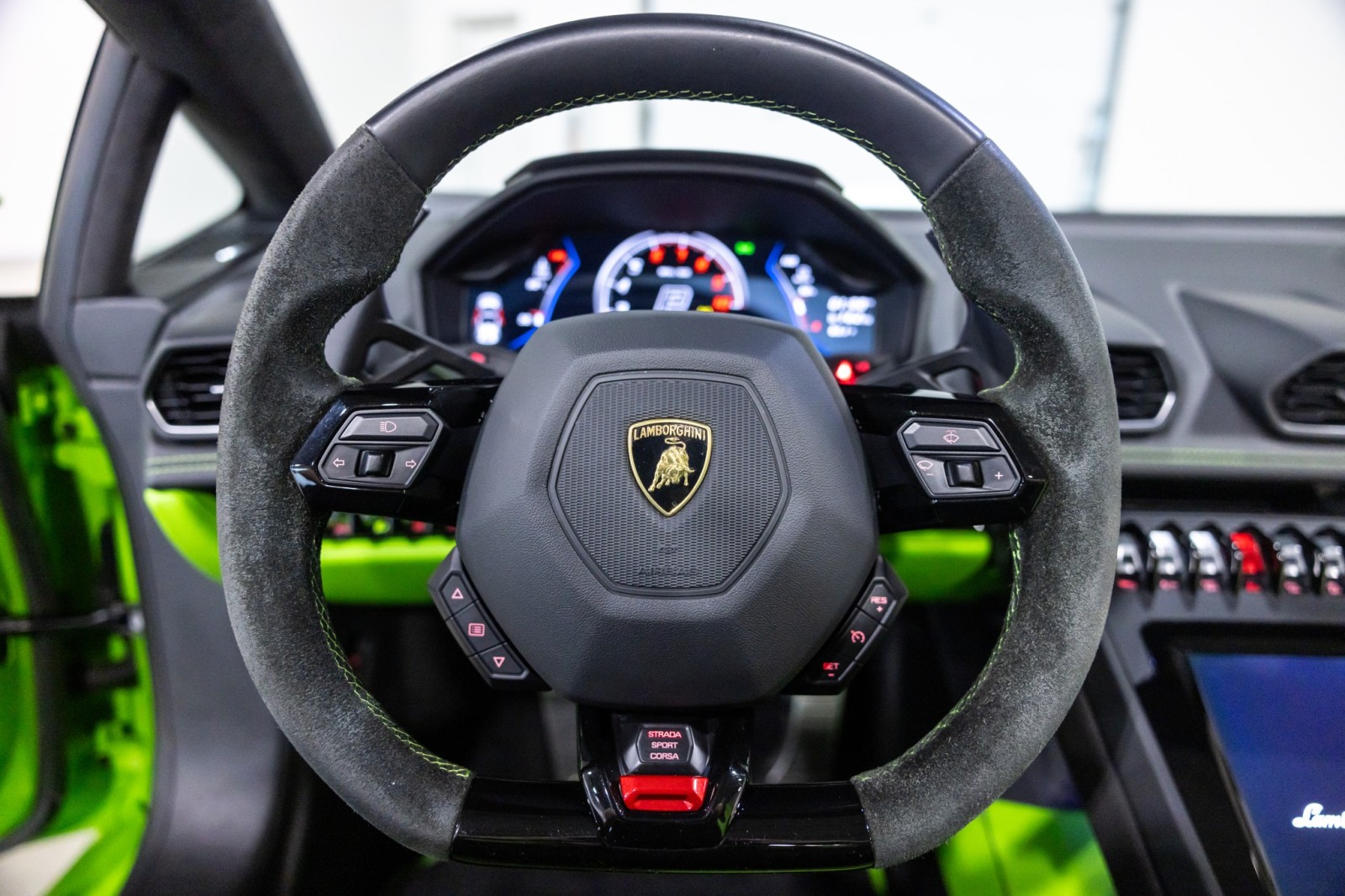 2023 Lamborghini Huracan EVO - Photo 41