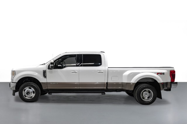 2022 Ford F-350 LARIAT 9