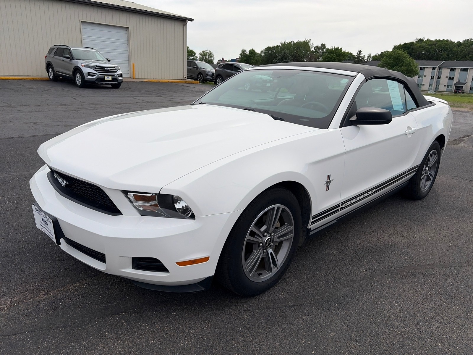 Performance White 2010 Ford Mustang V6 Premium Convertible RWD Convertible Rear-Wheel Drive Automatic