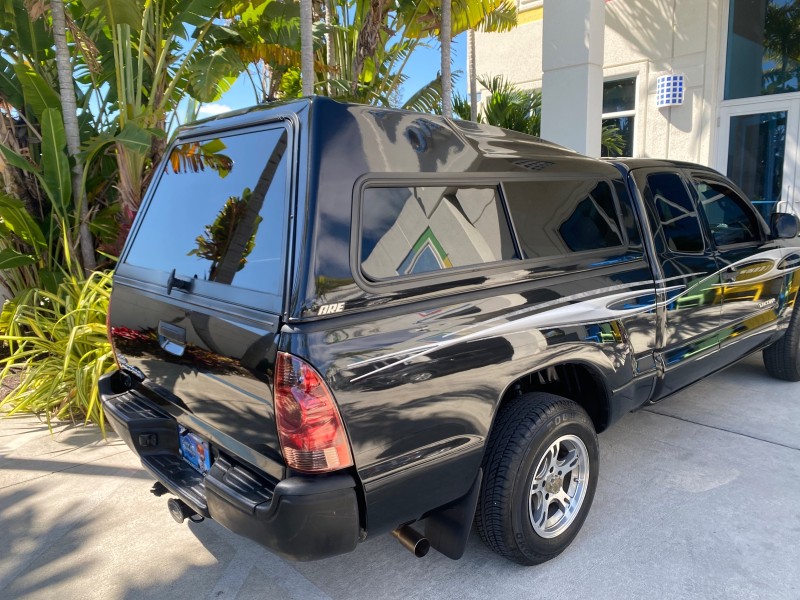 2007 Toyota Tacoma 4 DR CAMPER TOP LOW MILES 52,954 in , 