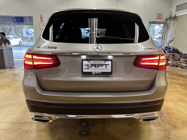 2019 Mercedes-Benz GLC GLC 300 11