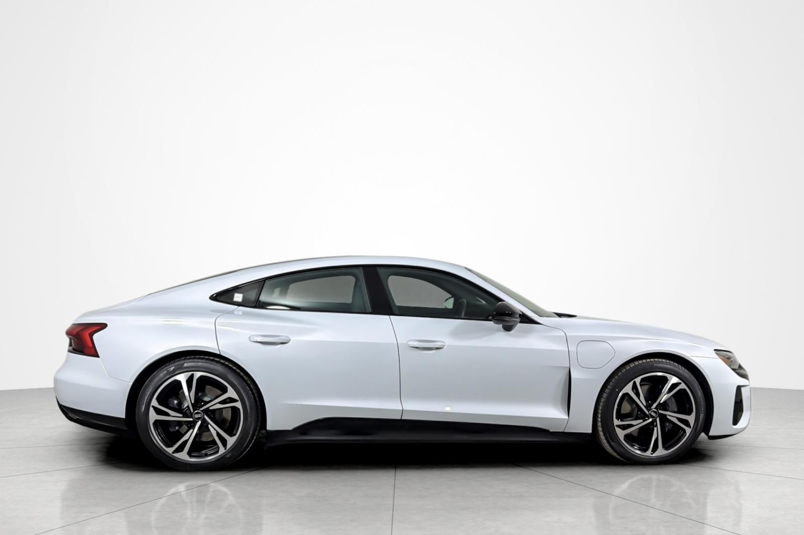 Used 2024 Suzuka Gray Metallic Audi Premium Plus quattro image 6