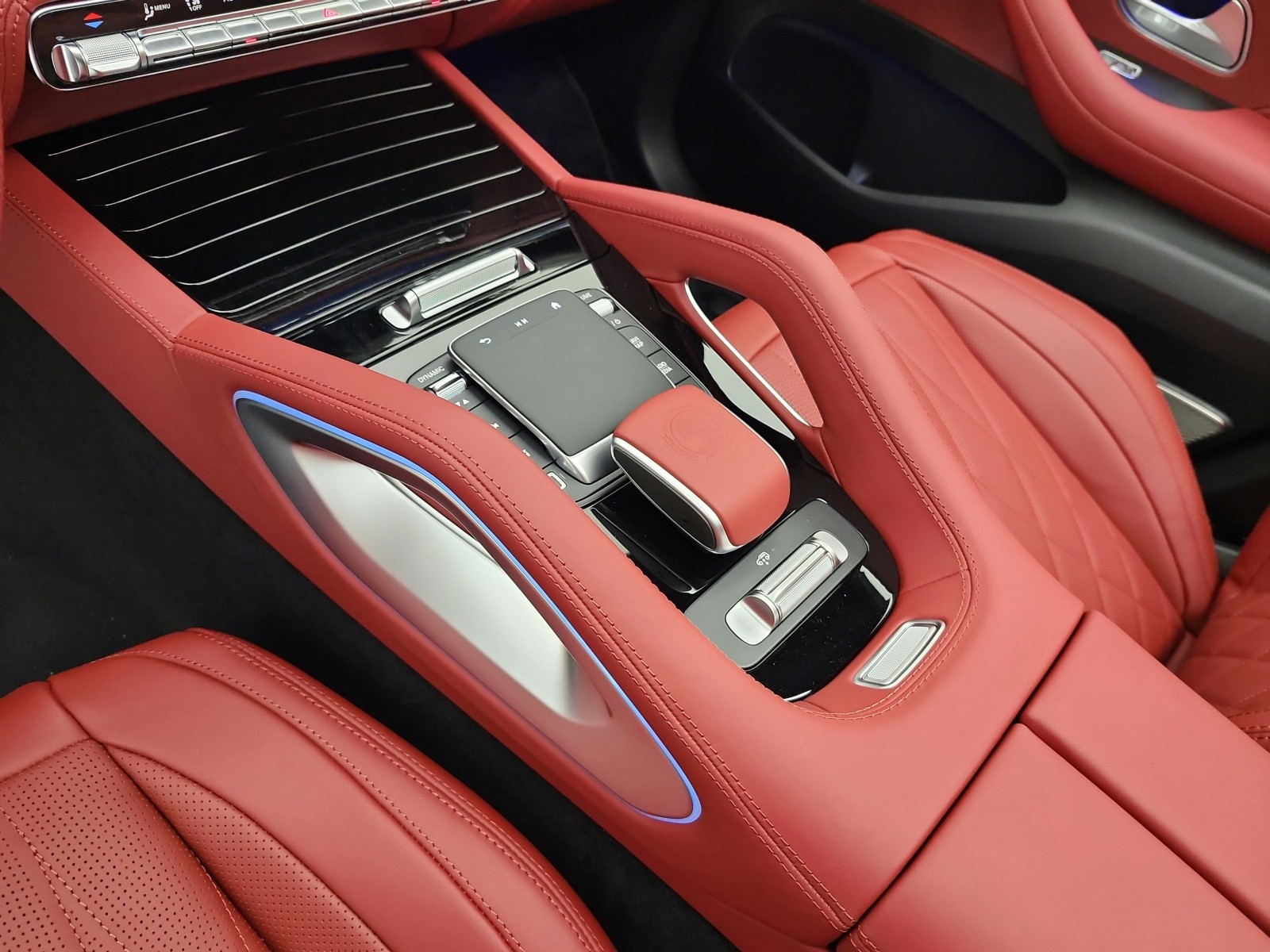 New 2026 MANUFAKTUR SIGNATURE Mercedes-Benz AMG® GLS 63 image 10