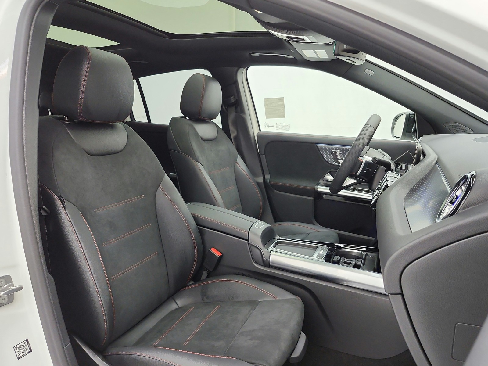 New 2026 Polar White Mercedes-Benz GLA 250 image 20