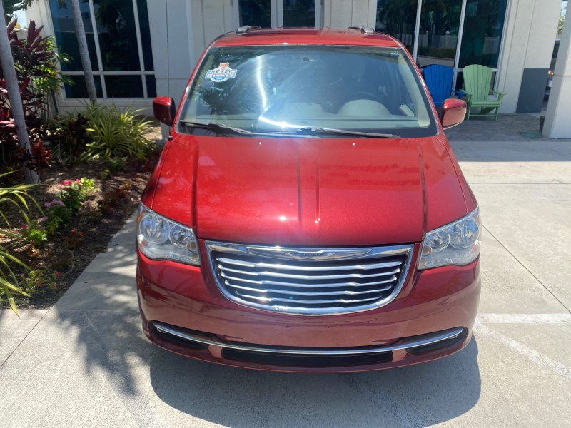 2012 Chrysler Town & Country 1 OWNER LOW MILES 58.411 in , 