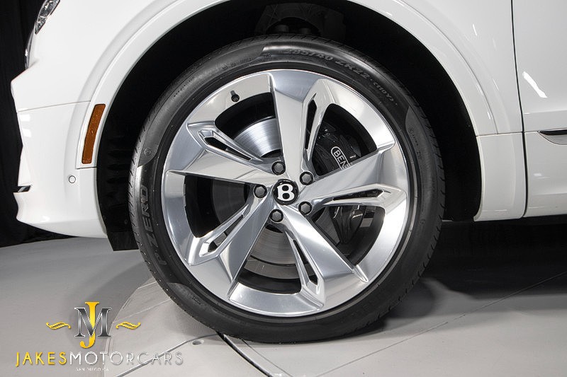 2024 Bentley Bentayga EWB Bentayga EWB Azure ($281,000 MSRP) *1-OWNER* in , 