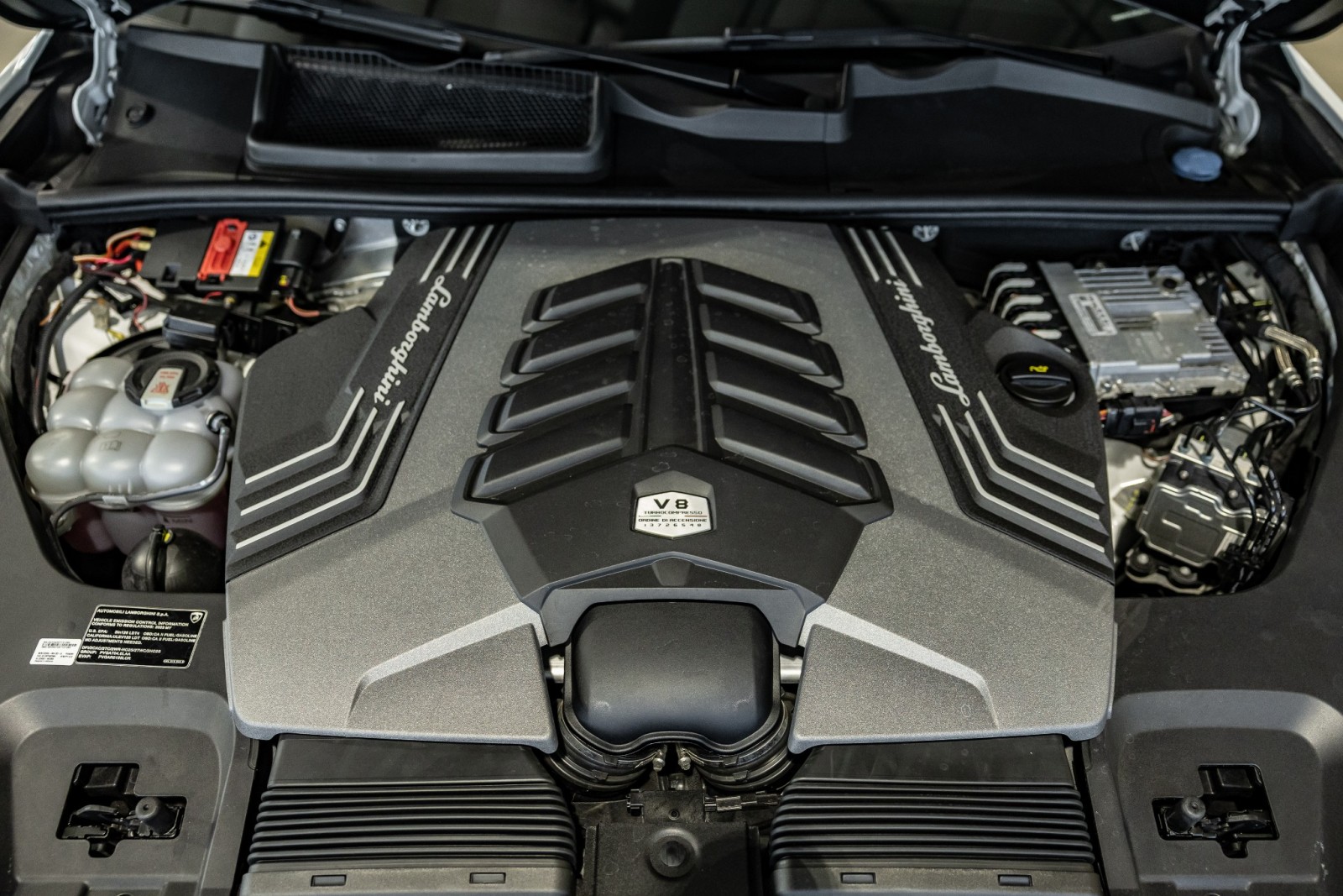 Used Car 2023 Lamborghini Urus  S For Sale Under $240,000 In Boerne, Texas