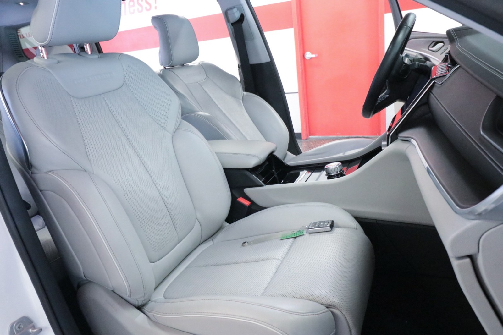 Used Car 2021 Jeep Grand Cherokee L  Overland For Sale Under $30,000 In Austin, Texas