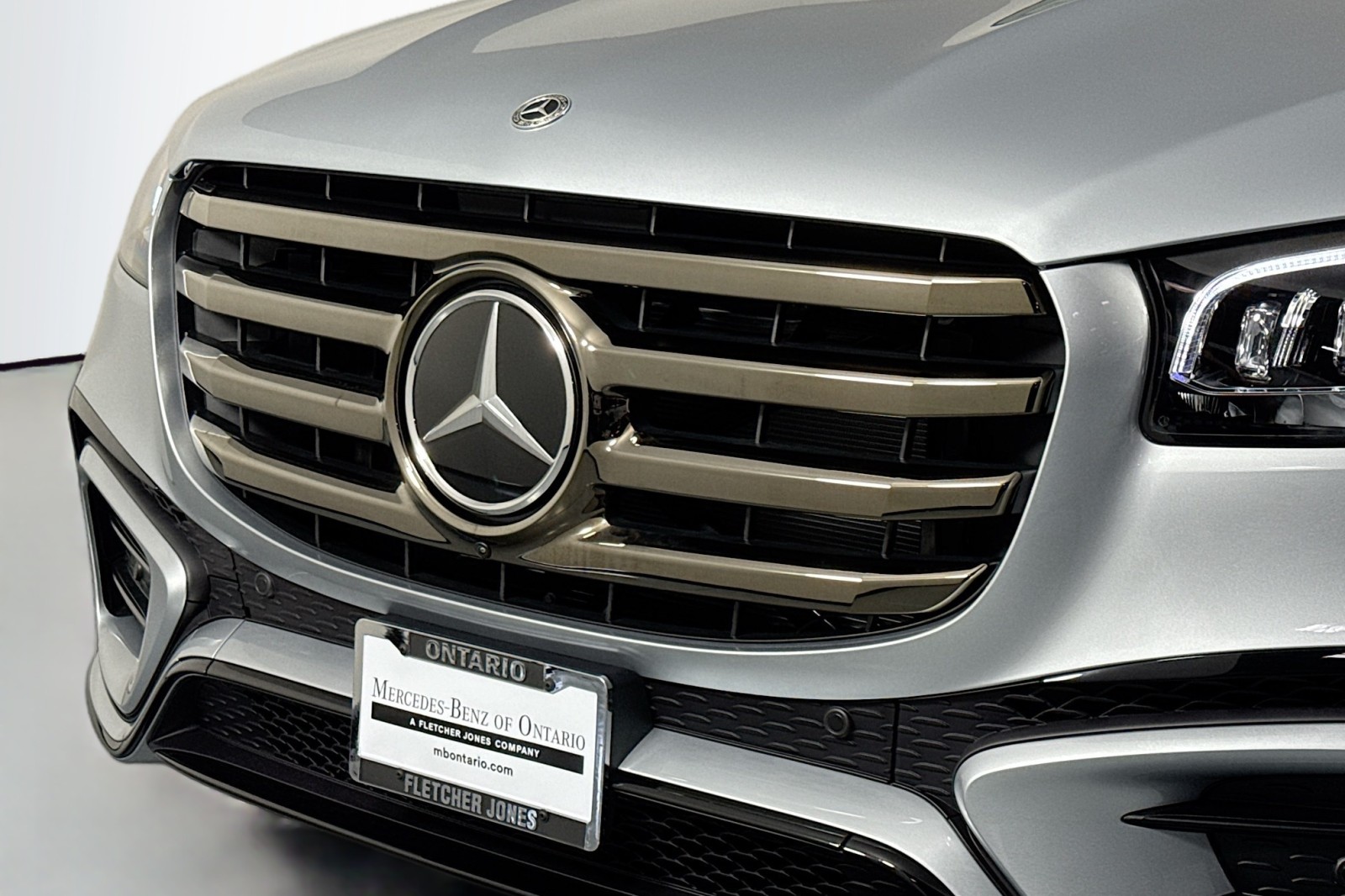 New 2026 Cirrus Silver Metallic Mercedes-Benz GLS 450 4MATIC® SUV image 13
