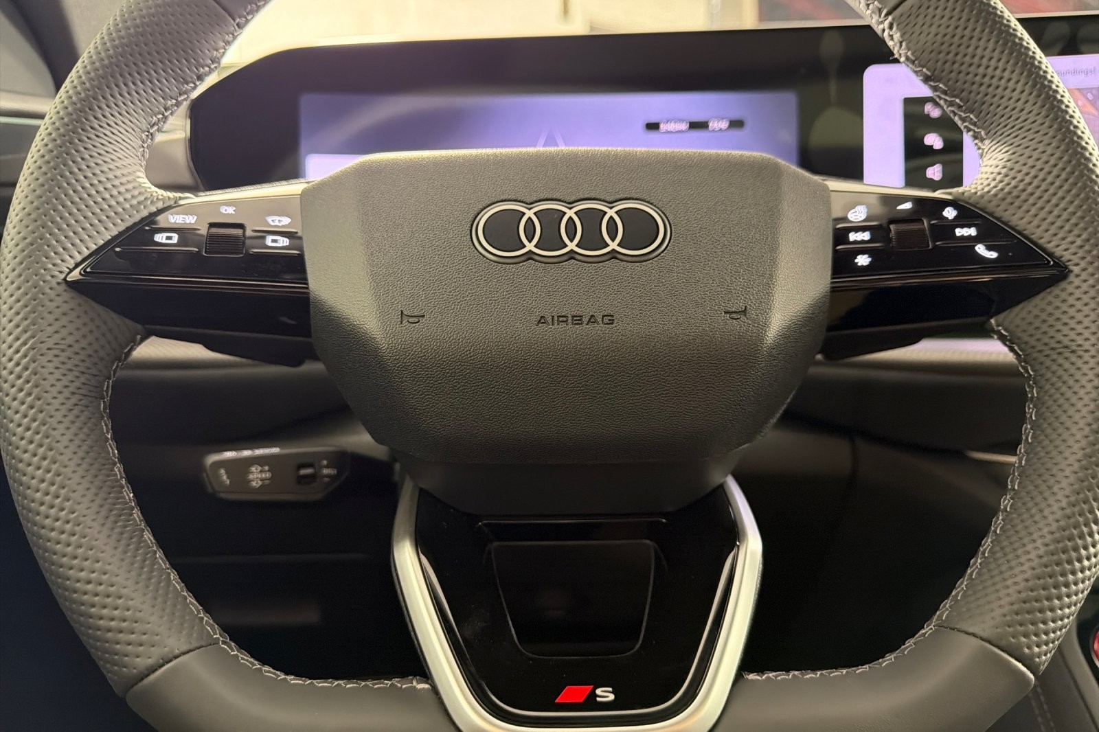 New 2026 Mythos Black Metallic Audi Premium Plus 3.0 TFSI quattro image 23