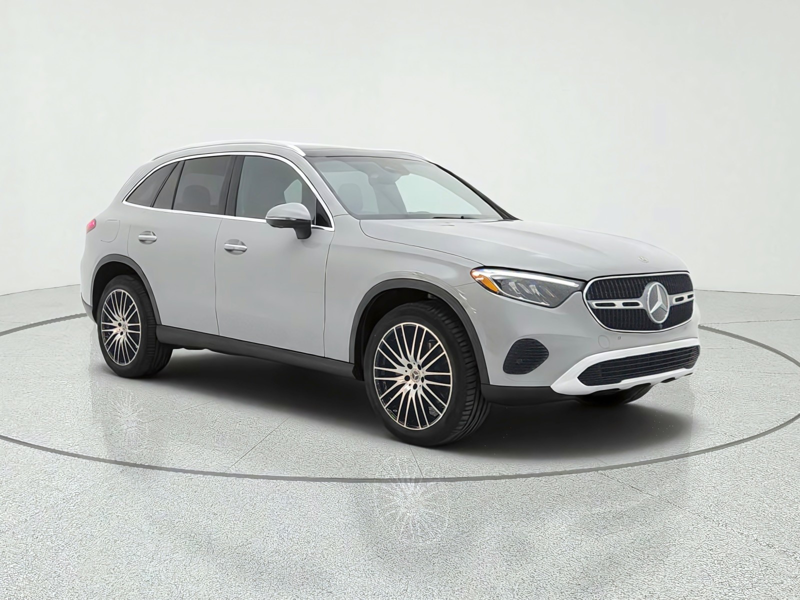 New 2027 MANUFAKTUR Alpine Grey Mercedes-Benz GLC 300 SUV image 3