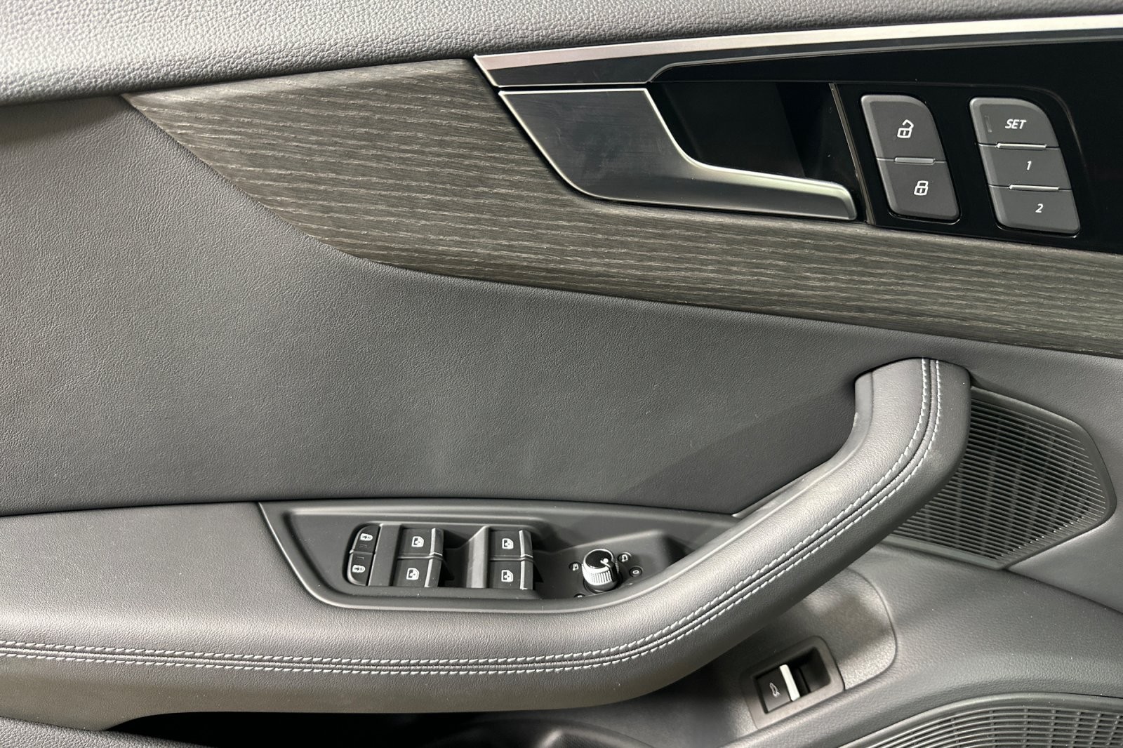 Used 2023 Brilliant Black Audi Premium Plus 40 TFSI quattro image 10