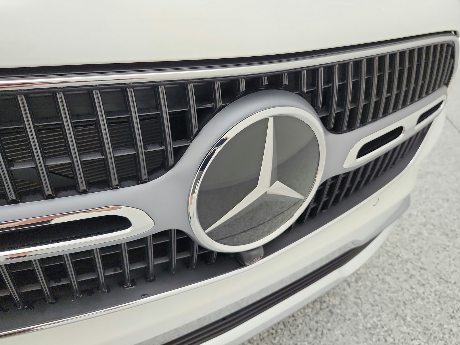 New 2026 Polar White Mercedes-Benz GLC 300 SUV image 14