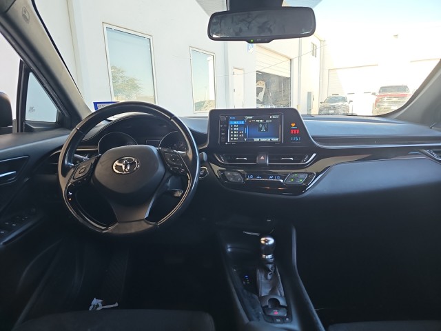 2018 Toyota C-HR XLE Premium 17