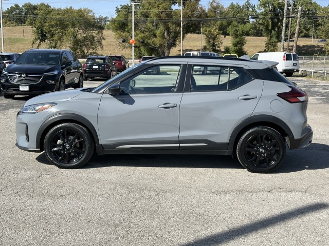 2021 Nissan Kicks SR 6