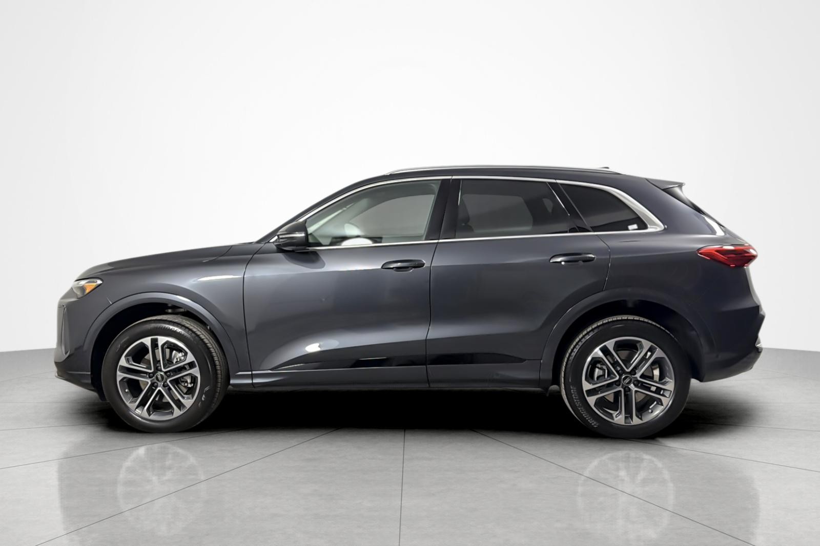 Used 2025 Tambora Gray Metallic Audi Premium 2.0 TFSI quattro image 2