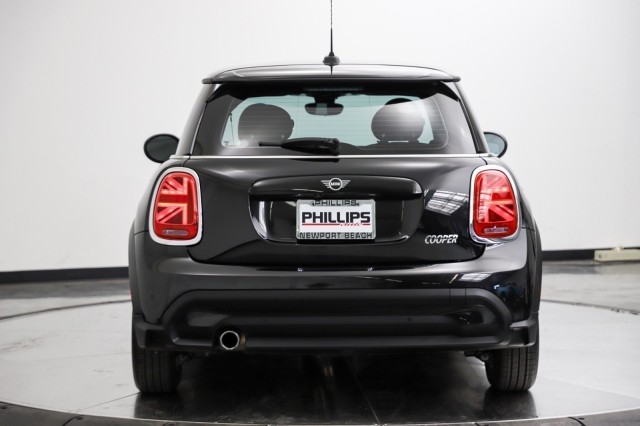 2024 MINI Hardtop 2 Door Cooper 4