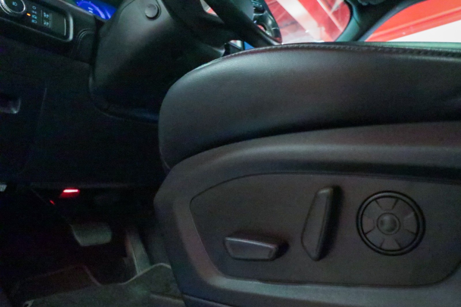 Used Car 2021 Ford Explorer  Platinum For Sale Under $35,000 In Austin, Texas