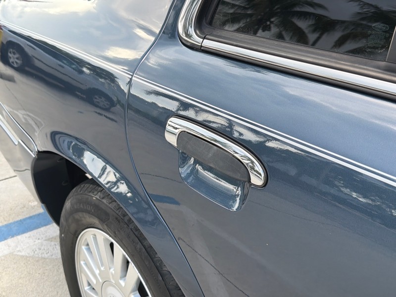 2007 Mercury Grand Marquis LS LOW MILES 52,599 1 OWNER in ,