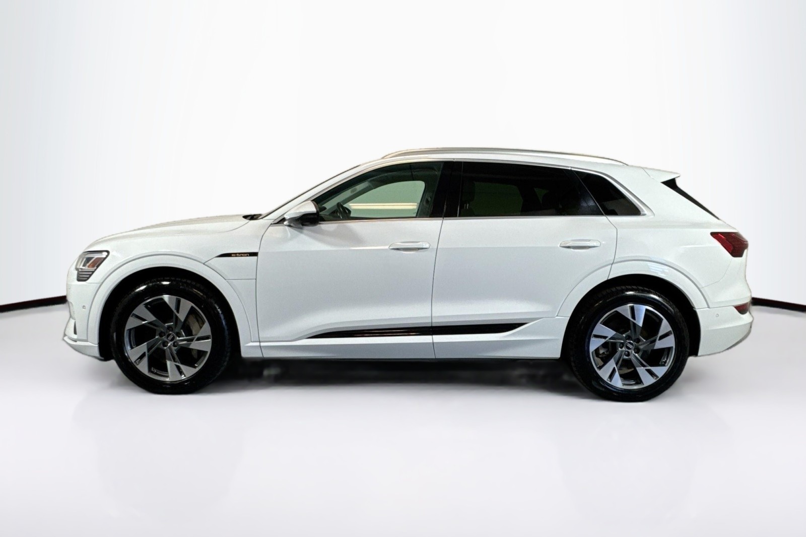 Used 2022 Glacier White Metallic Audi Premium Plus image 8