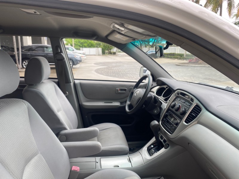 2006 Toyota Highlander 1 OWNER FL LOW MILES 49,290 SUV in , 