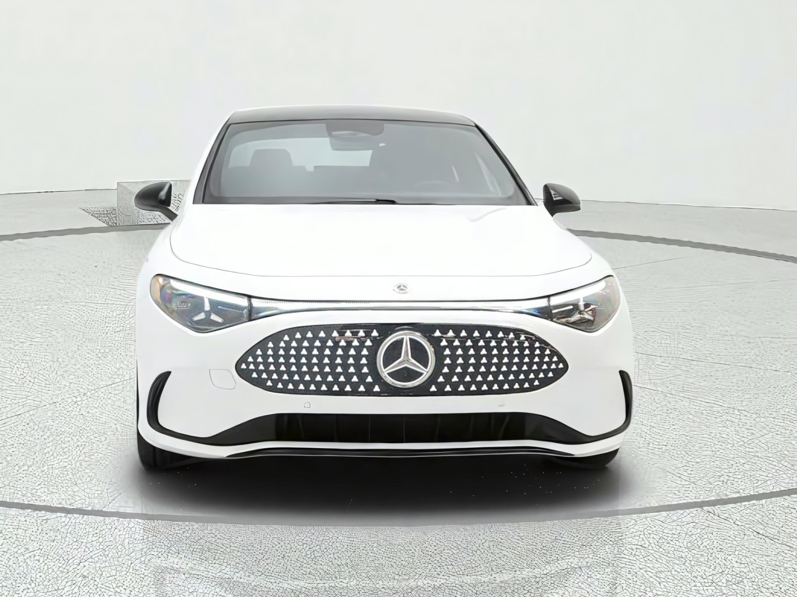 New 2027 Polar White Mercedes-Benz CLA 350 Electric image 2