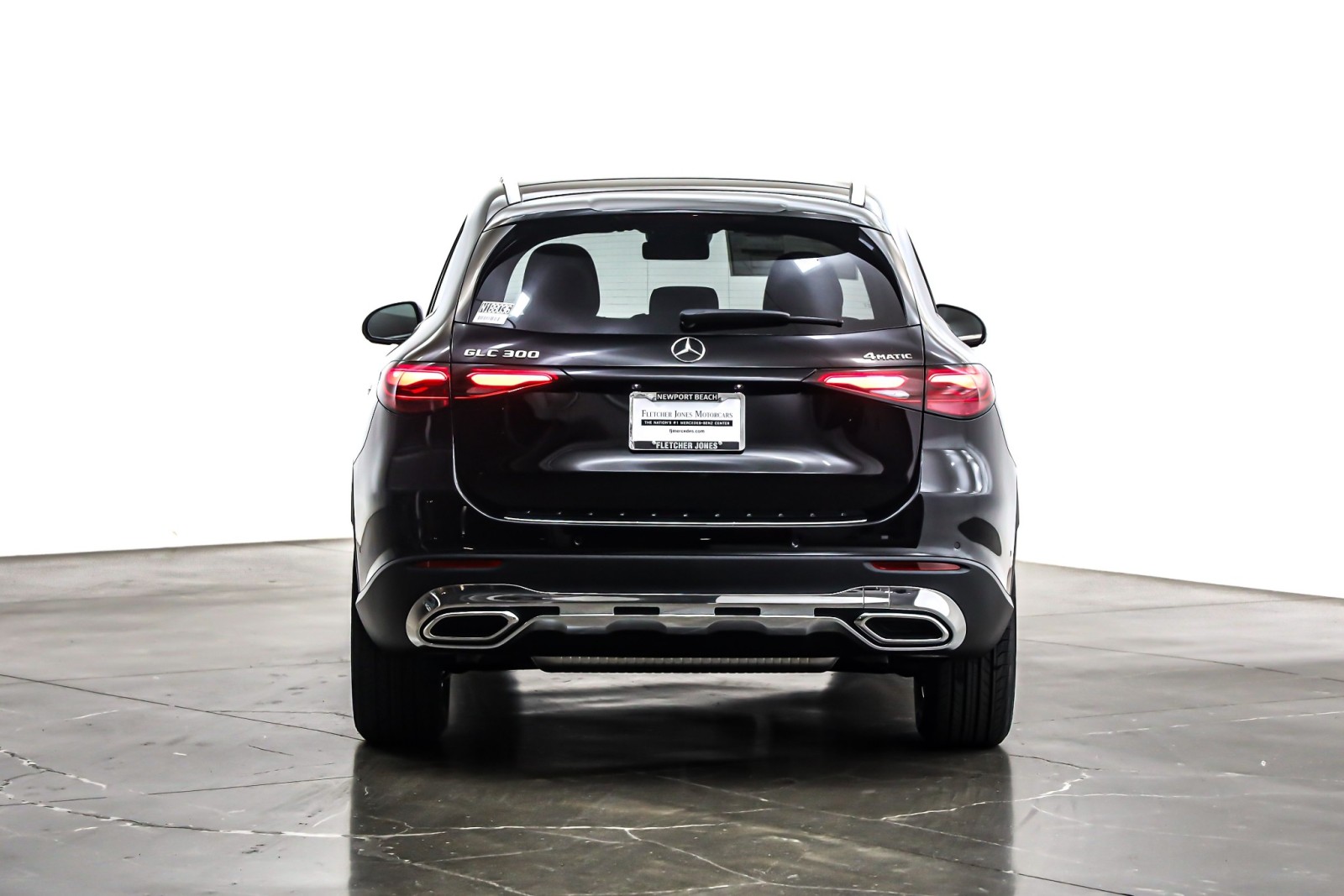 New 2026 Black Mercedes-Benz GLC 300 image 3