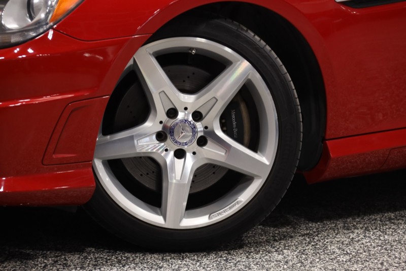 2012 Mercedes-Benz SLK 350 AMG Sport 2dr Roadster in , 