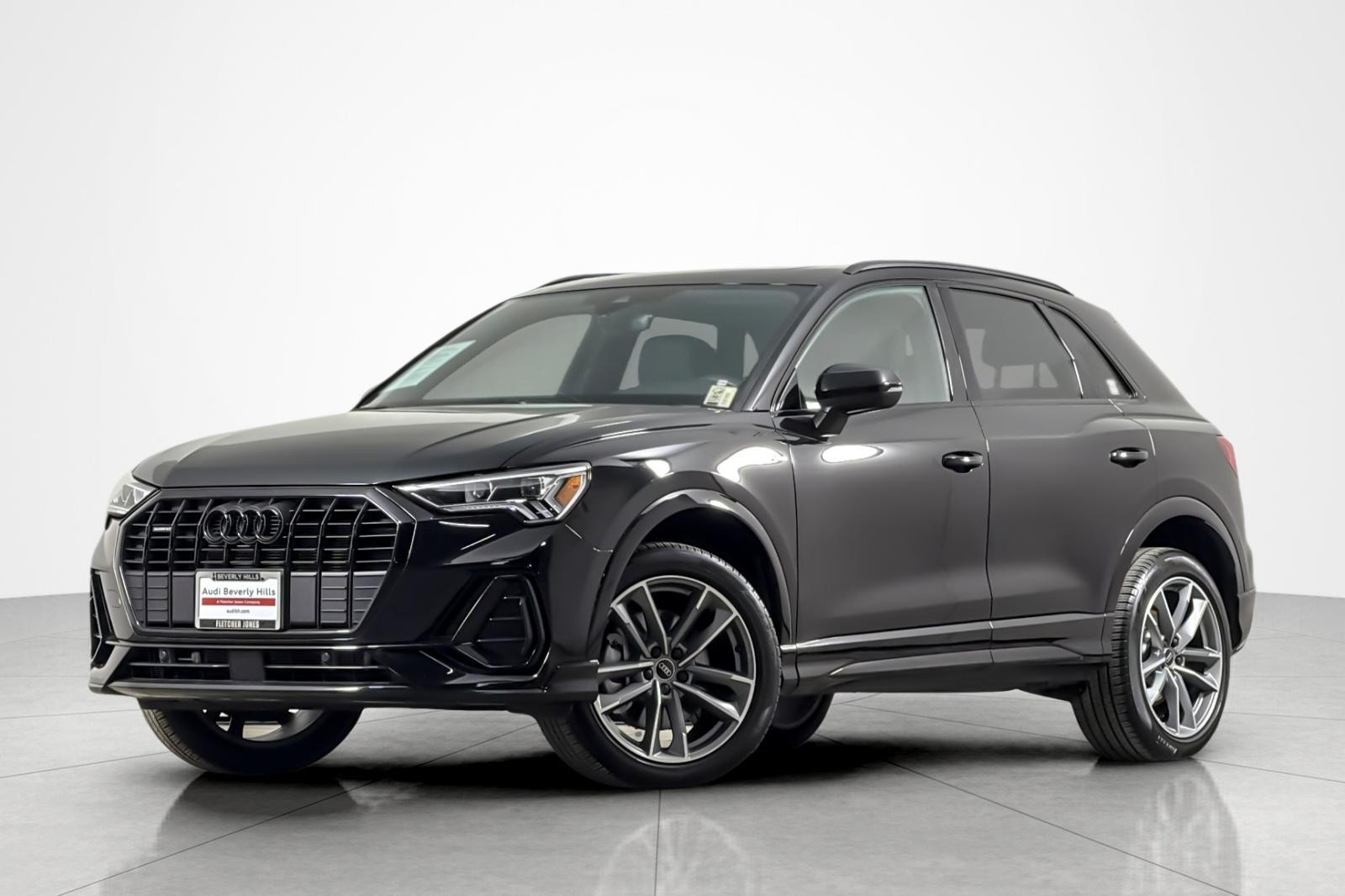 2023 Audi Q3 S line Premium 45 TFSI quattro