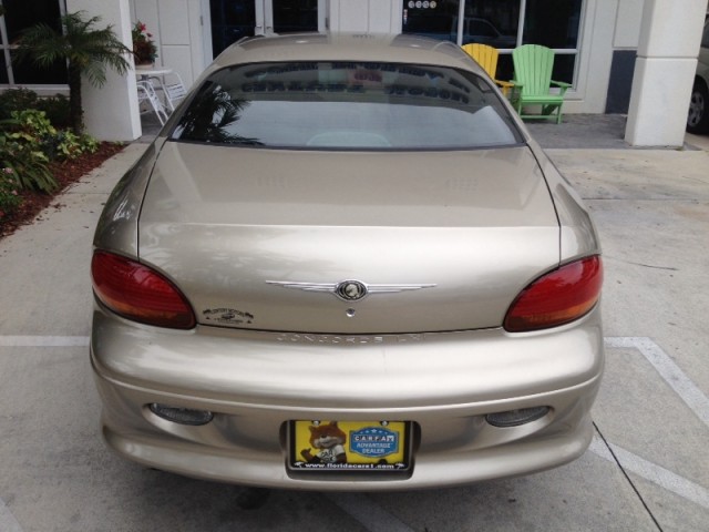 2002 Chrysler Concorde LXi Low Miles Rust Free in pompano beach, Florida
