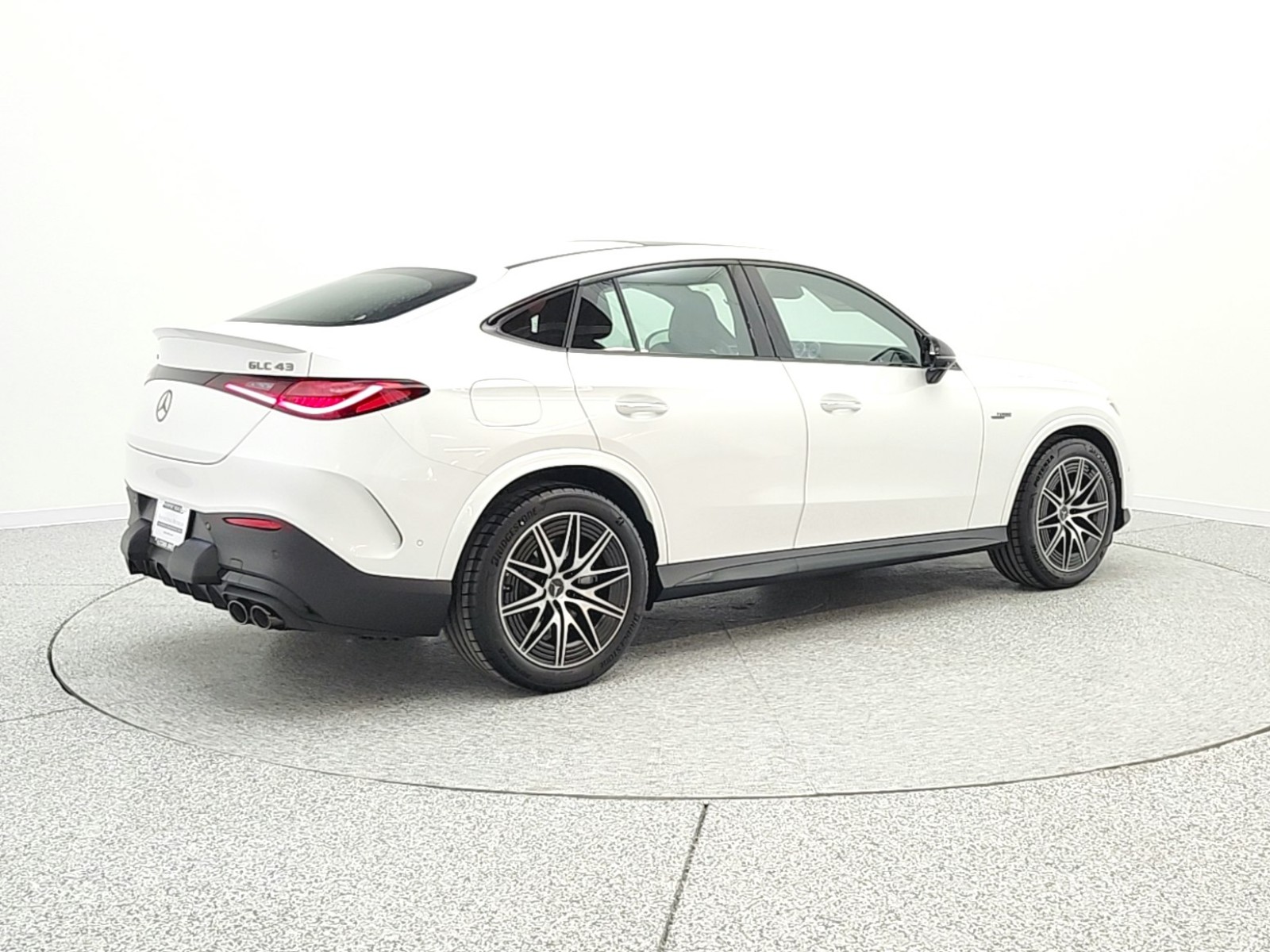 New 2026 MANUFAKTUR Moonlight White Metallic Mercedes-Benz AMG® GLC 43 image 5